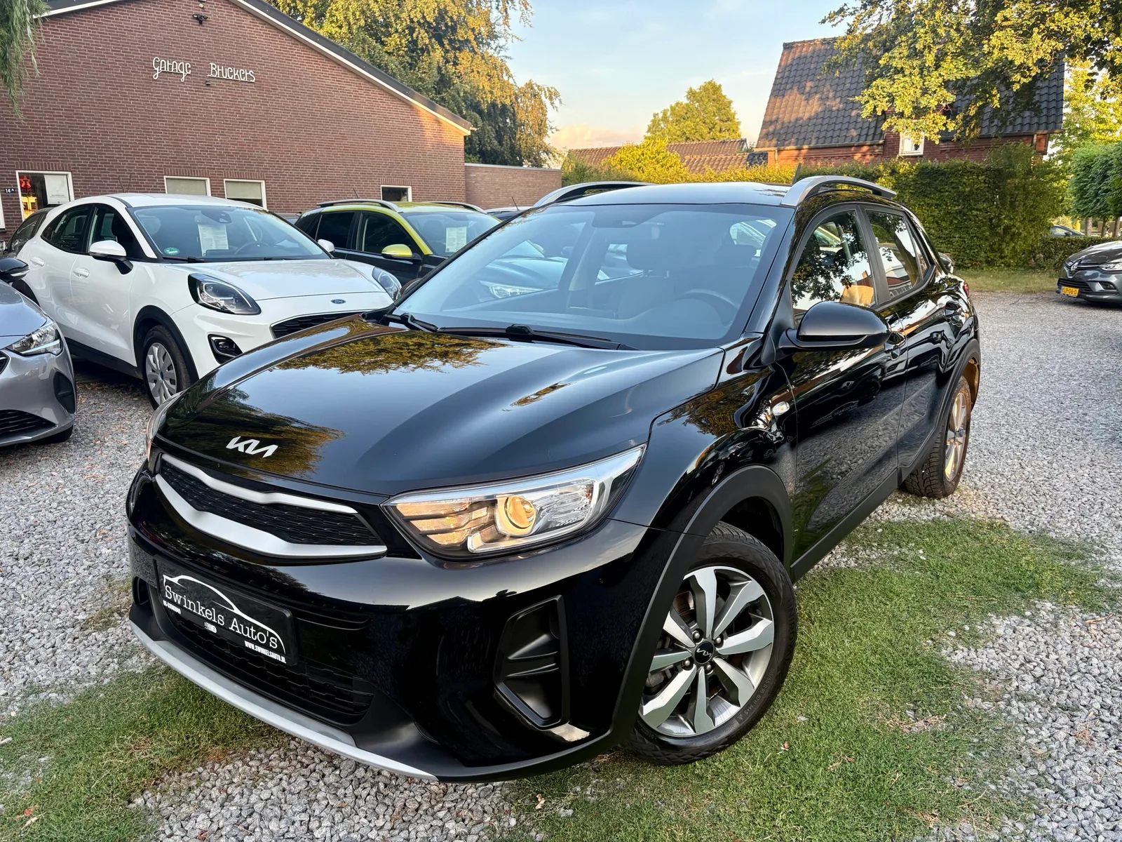 Kia Stonic (2022) — foto 1
