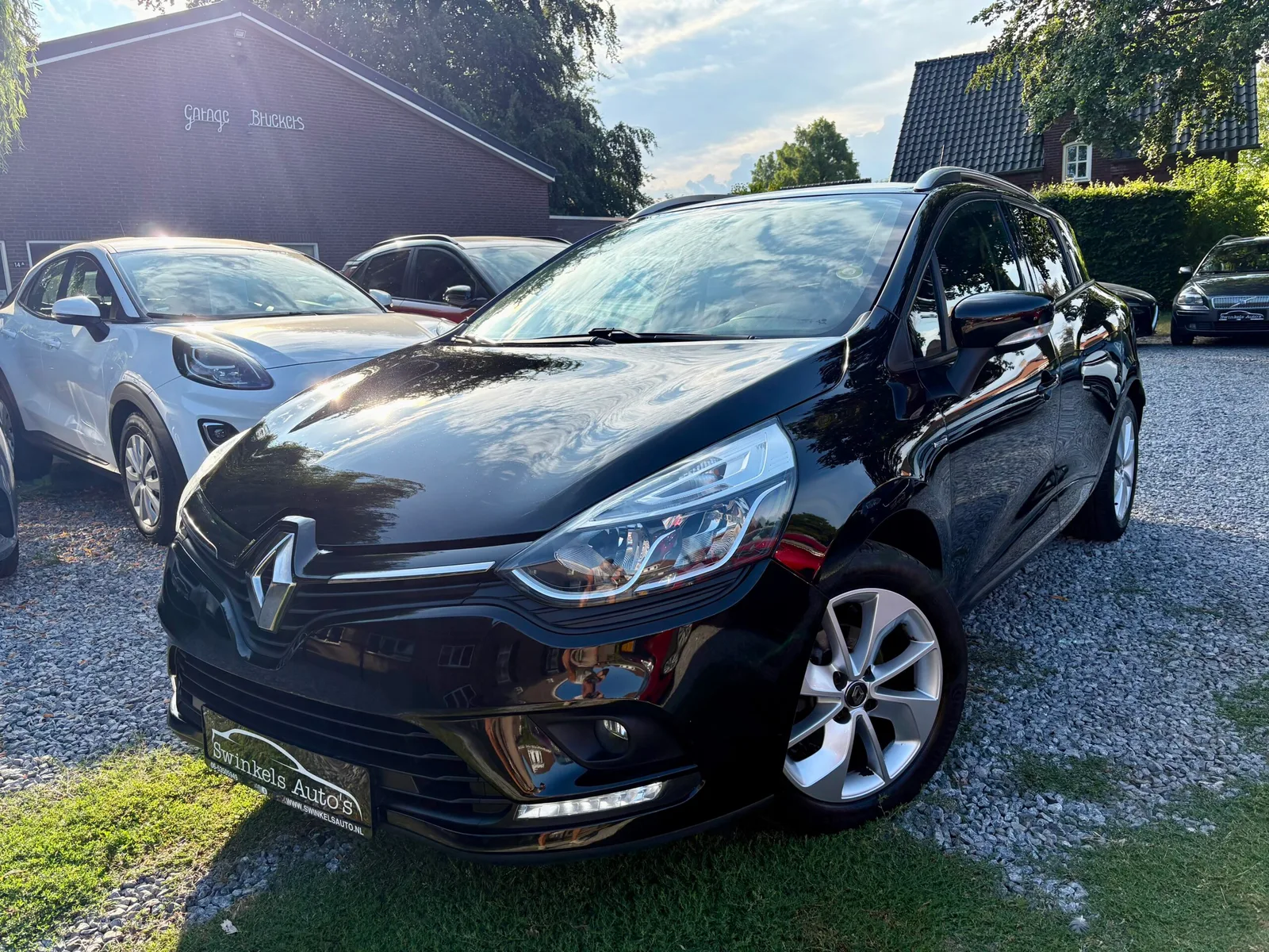 Renault Clio (2018) — foto 1