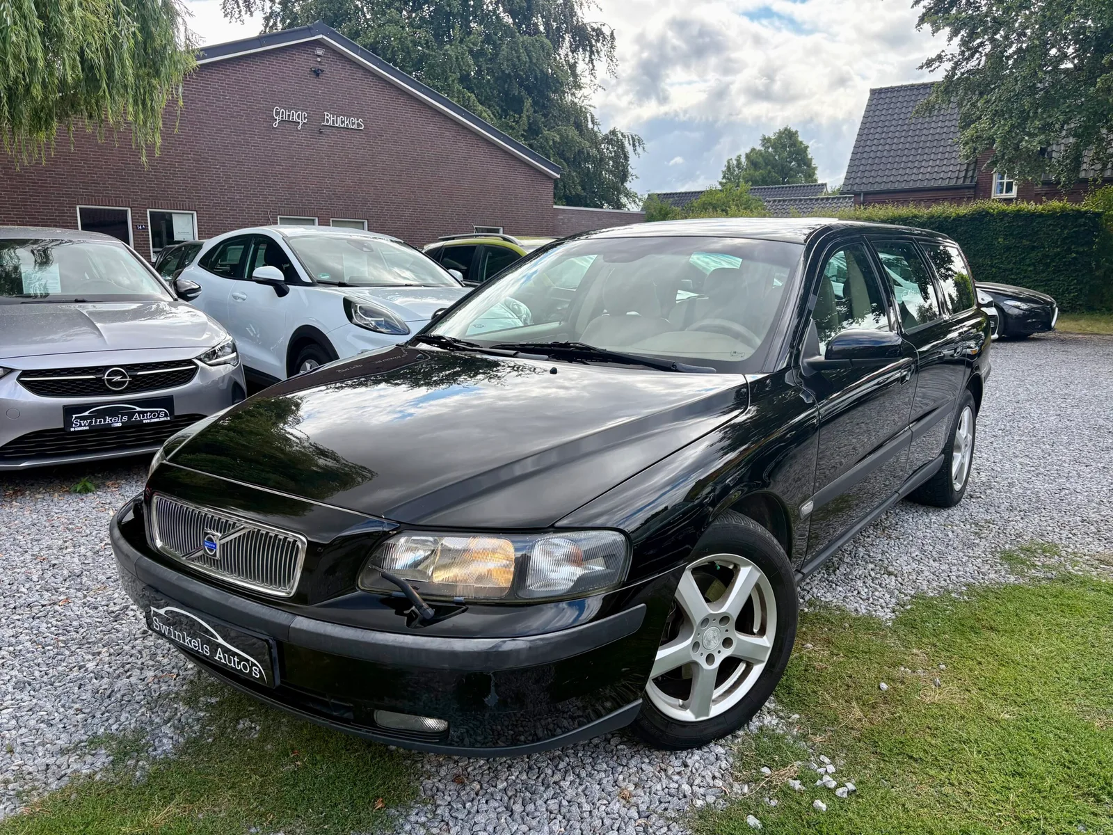 Volvo Tweede generatie V70 (2003) — foto 1