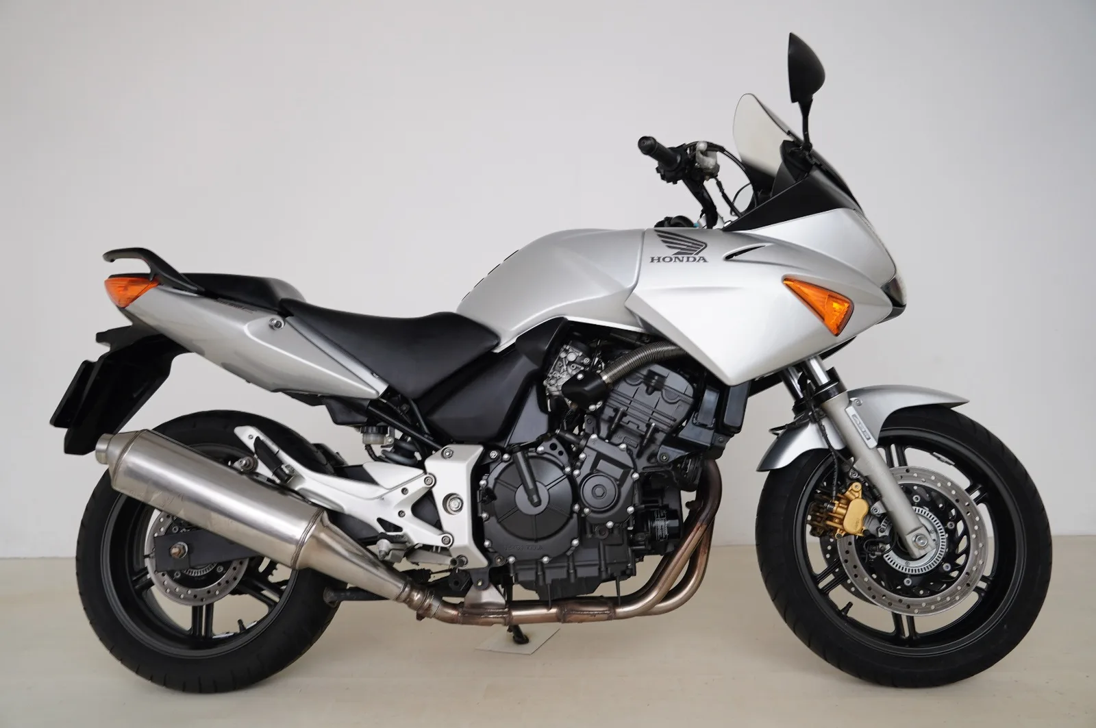 Honda CBF600 (2004) — foto 1