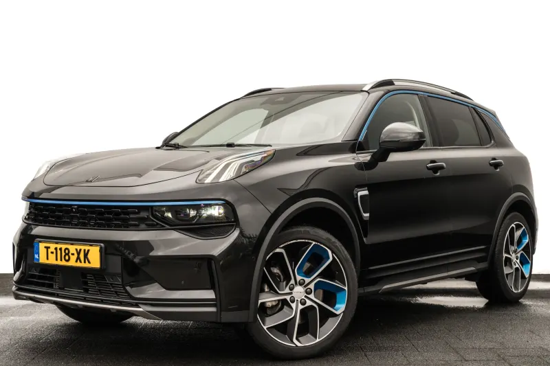 Lynk & Co 01 (2023)