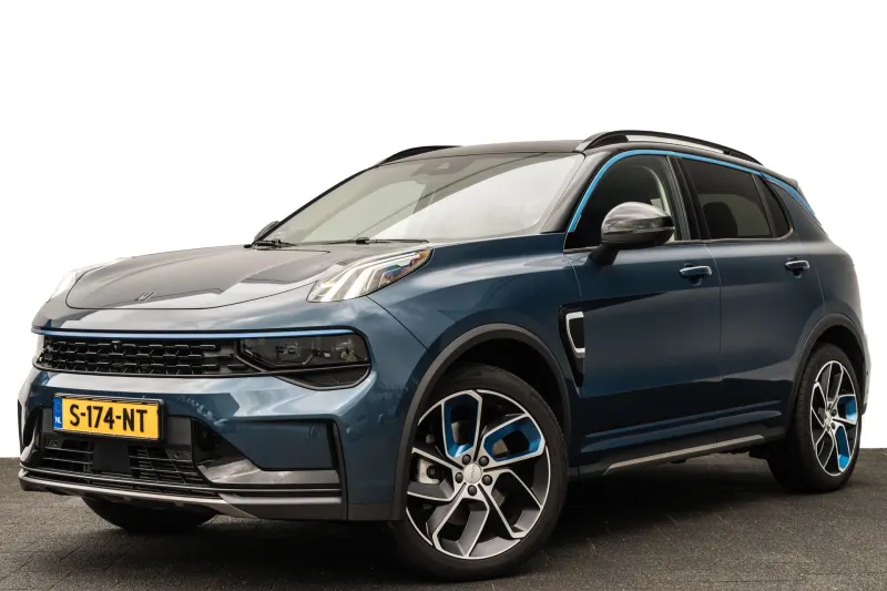Lynk & Co 01 (2023)
