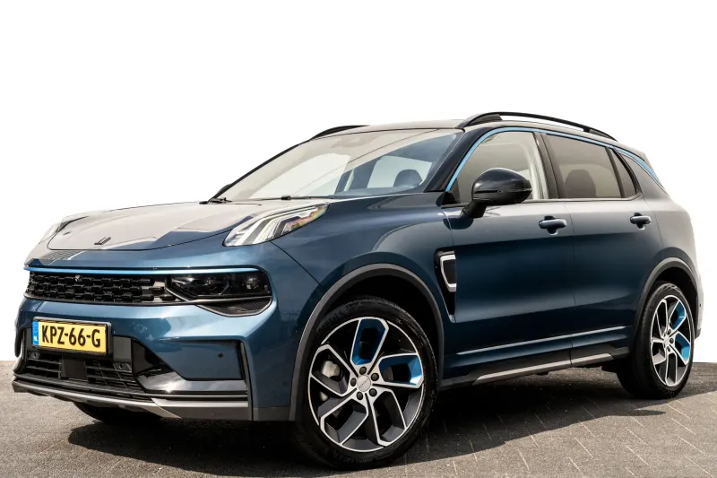 Lynk & Co 01 (2023)