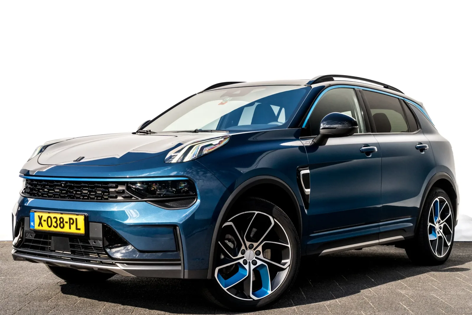 Lynk & Co 01 (2024) — foto 1