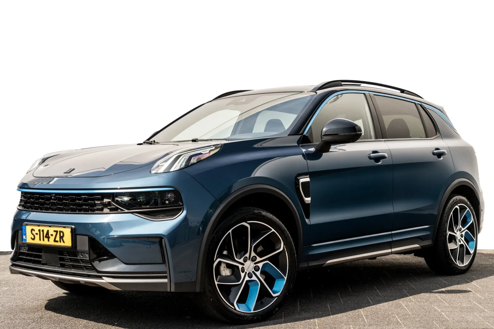 Lynk & Co 01 (2023) — foto 1