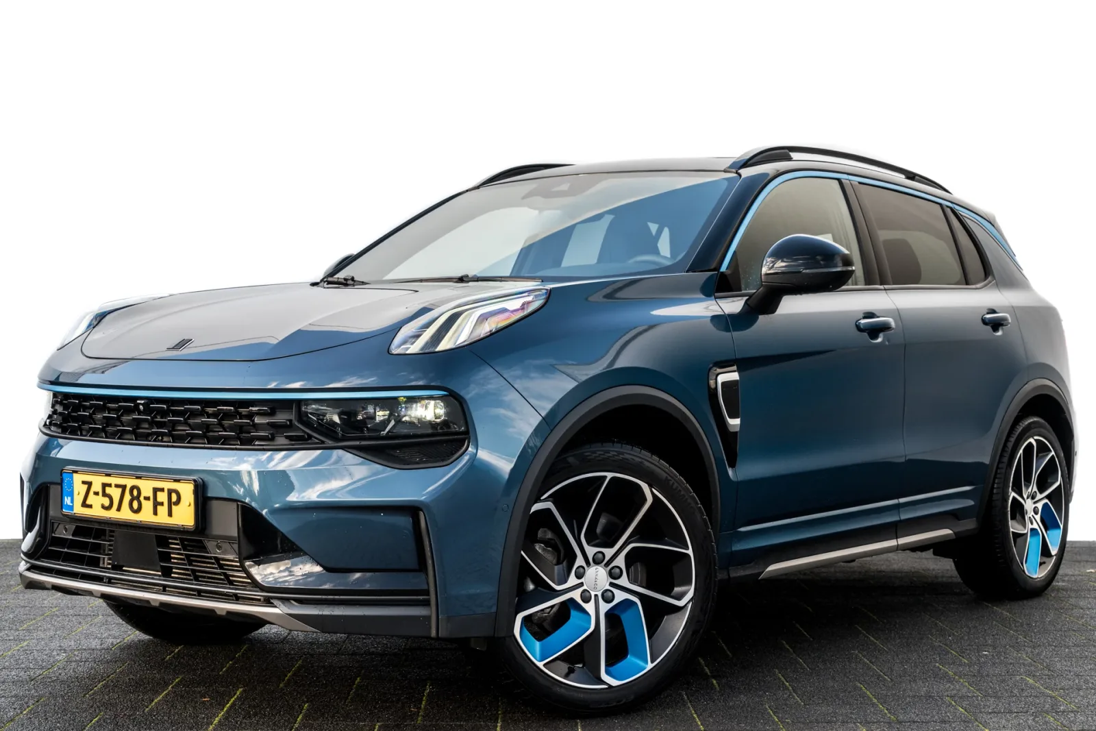 Lynk & Co 01 (2024) — foto 1