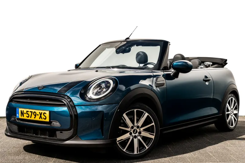 MINI Cabrio (2021)