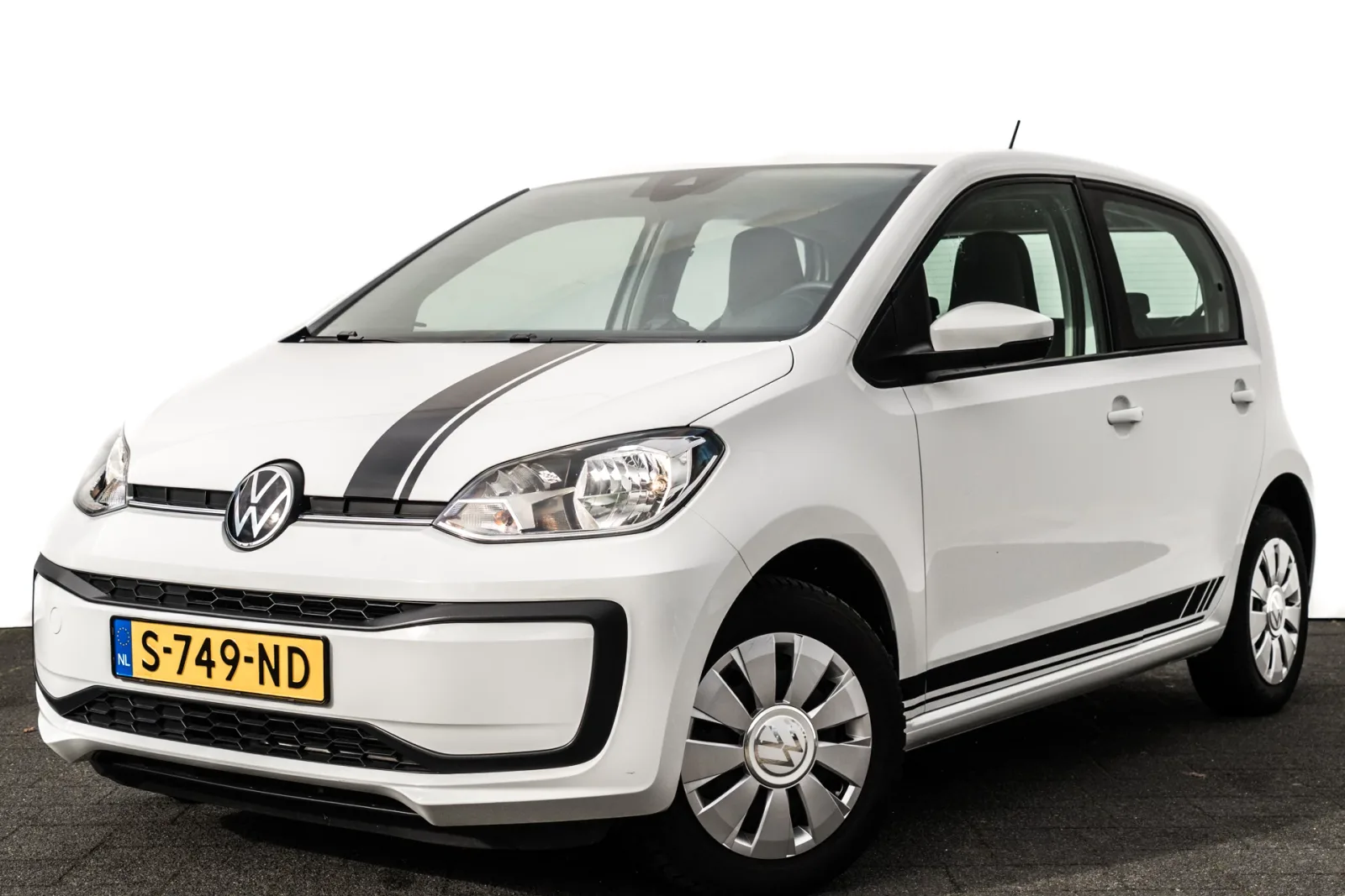 Volkswagen Up! (2023) — foto 1