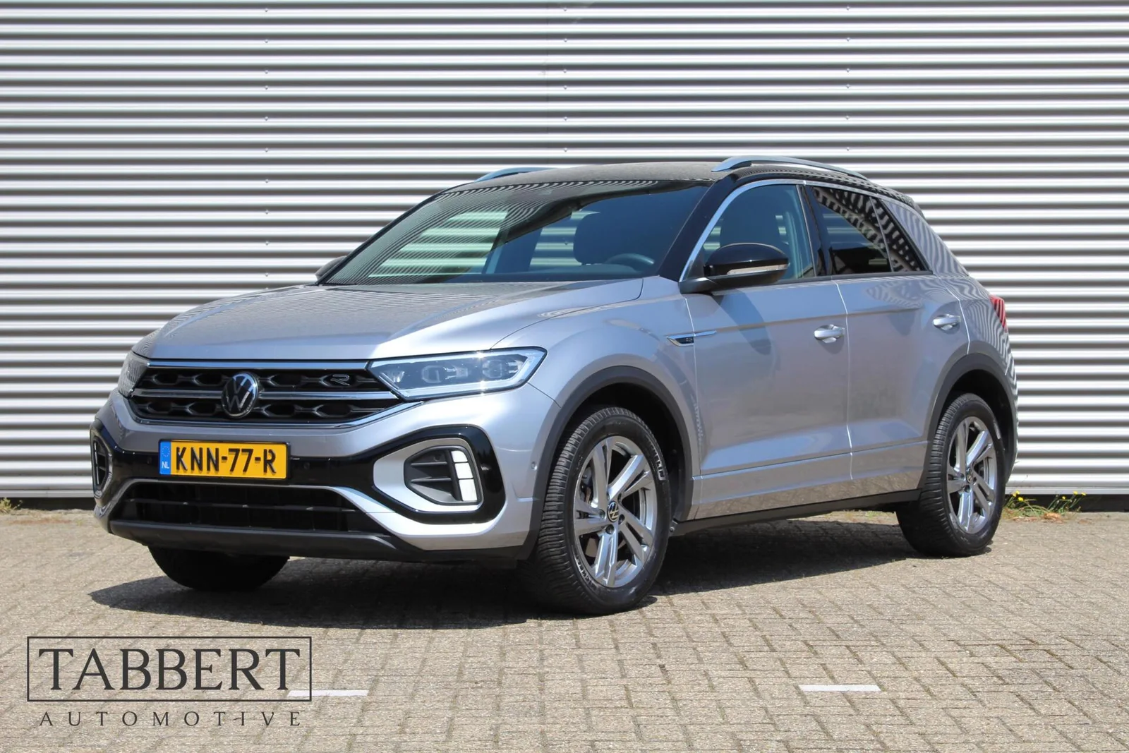 Volkswagen T-Roc (2023) — foto 1