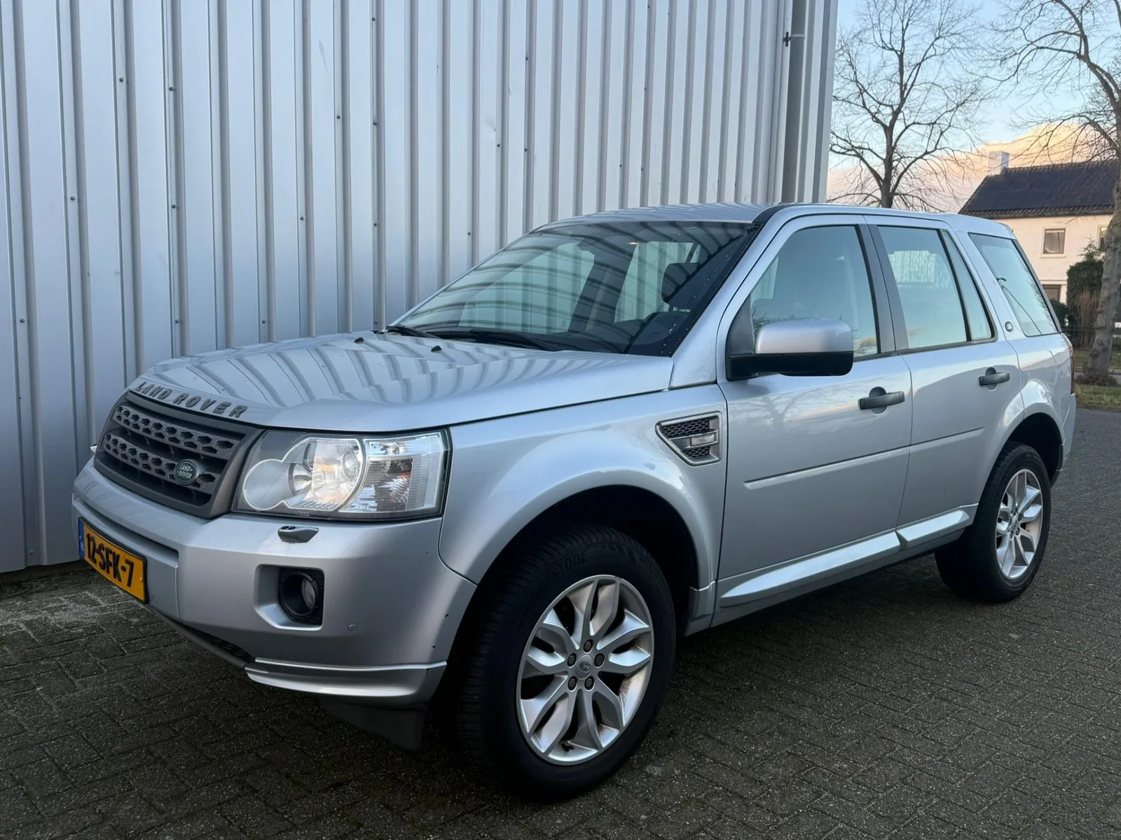Land Rover Freelander (2011) — foto 1