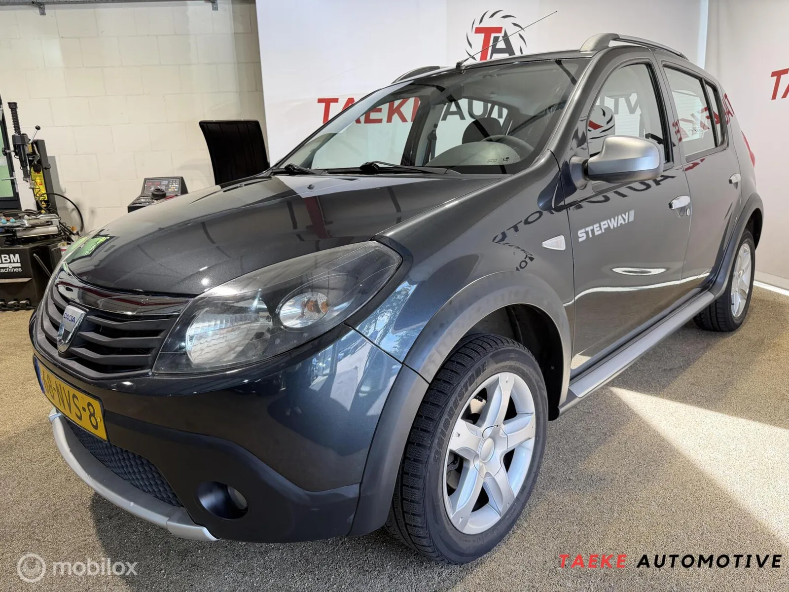 Dacia Sandero (2010) — foto 1
