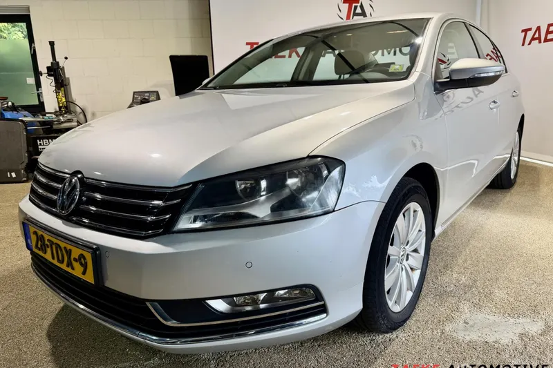 Volkswagen Passat (2012)