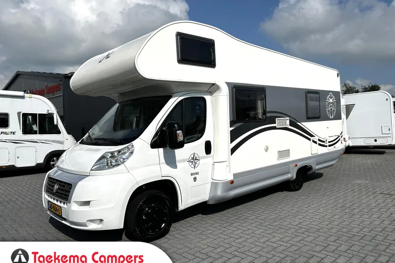 Elnagh m200 CPT Rolstoel-camper met lift (2010)