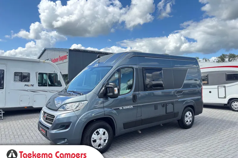 Adria Twin (2020)