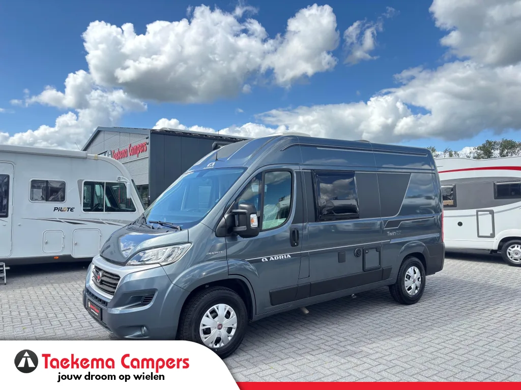 Adria Twin (2020) — foto 1