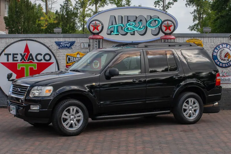 Ford Explorer (2010)