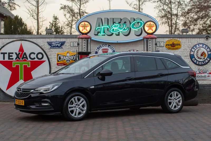 Opel Astra Sports Tourer (2018)