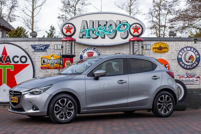 Mazda 2 (2015)