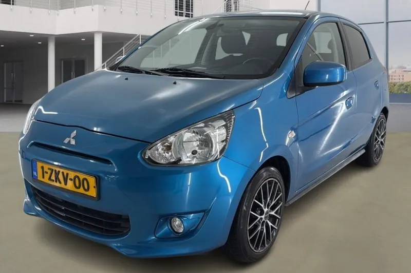 Mitsubishi Space Star (2015)