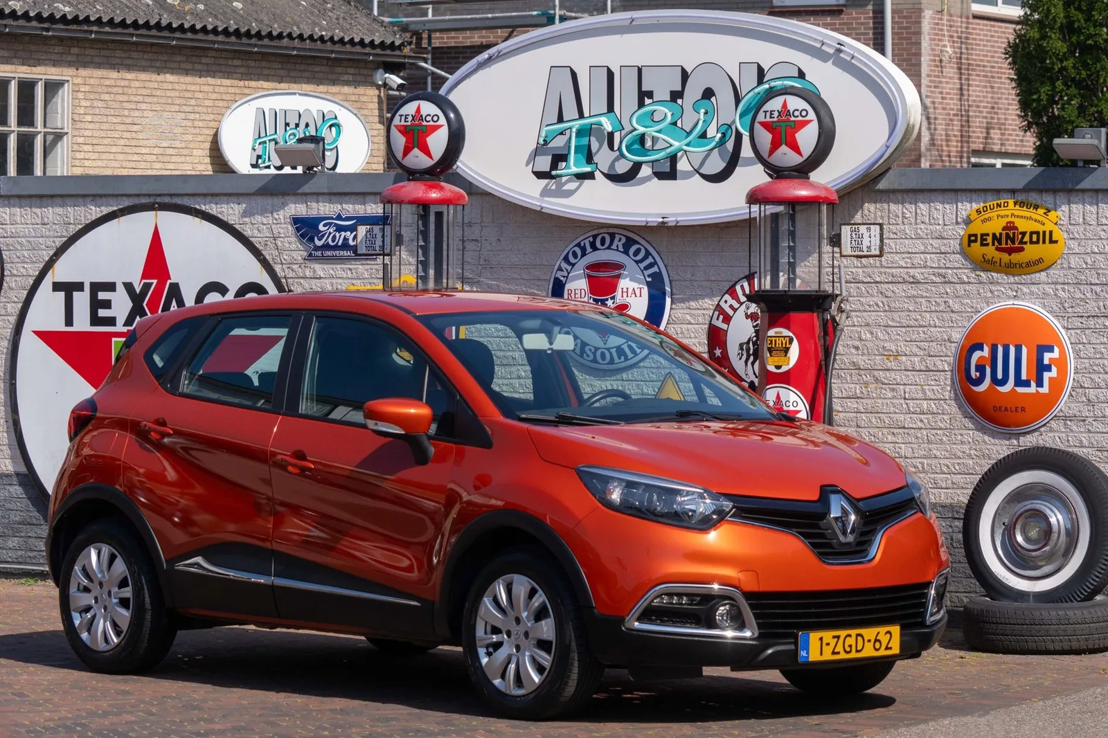 Renault Captur (2015) — foto 1