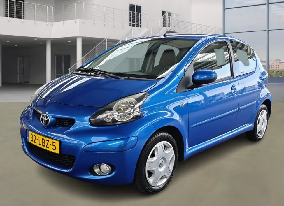 Toyota Aygo (2010) — foto 1
