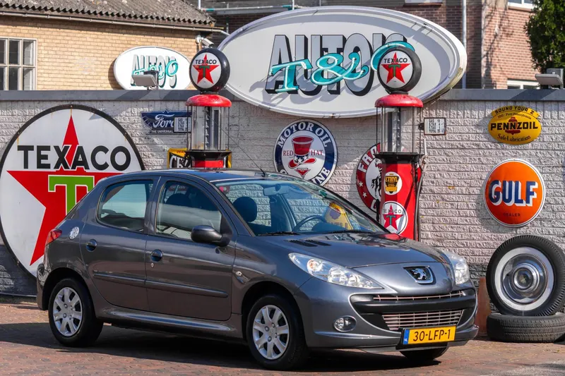 Peugeot 206 (2010)