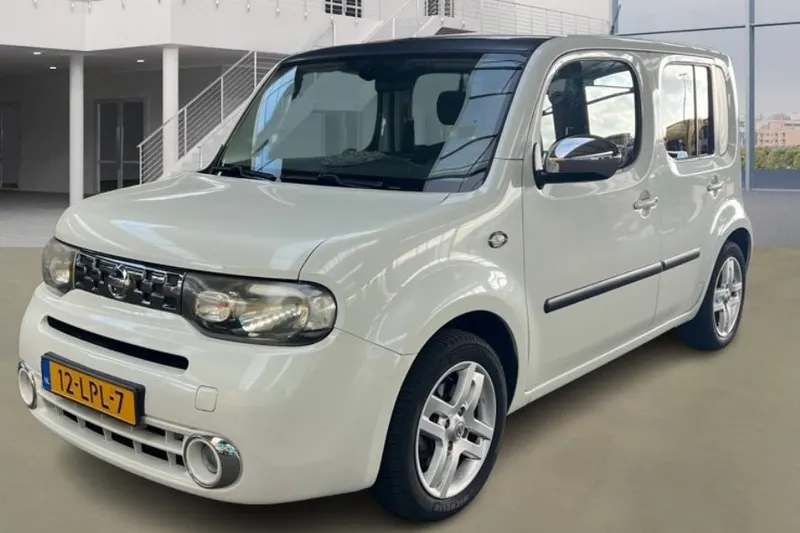 Nissan Cube (2010)
