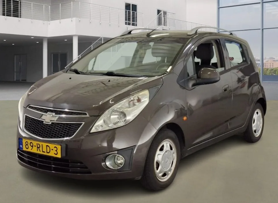 Chevrolet Spark (2011) — foto 1