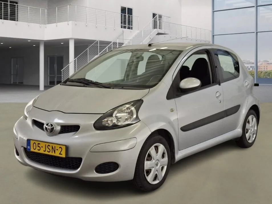 Toyota Aygo (2009) — foto 1