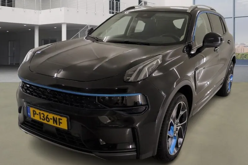 Lynk & Co 01 (2022)
