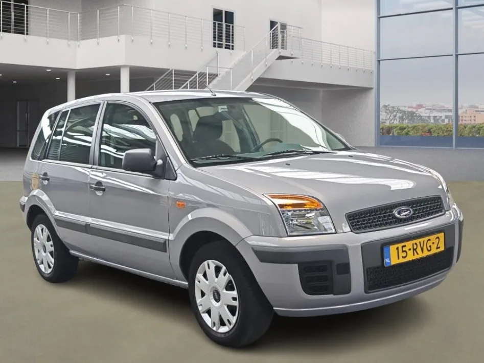 Ford Fusion (2011) — foto 1
