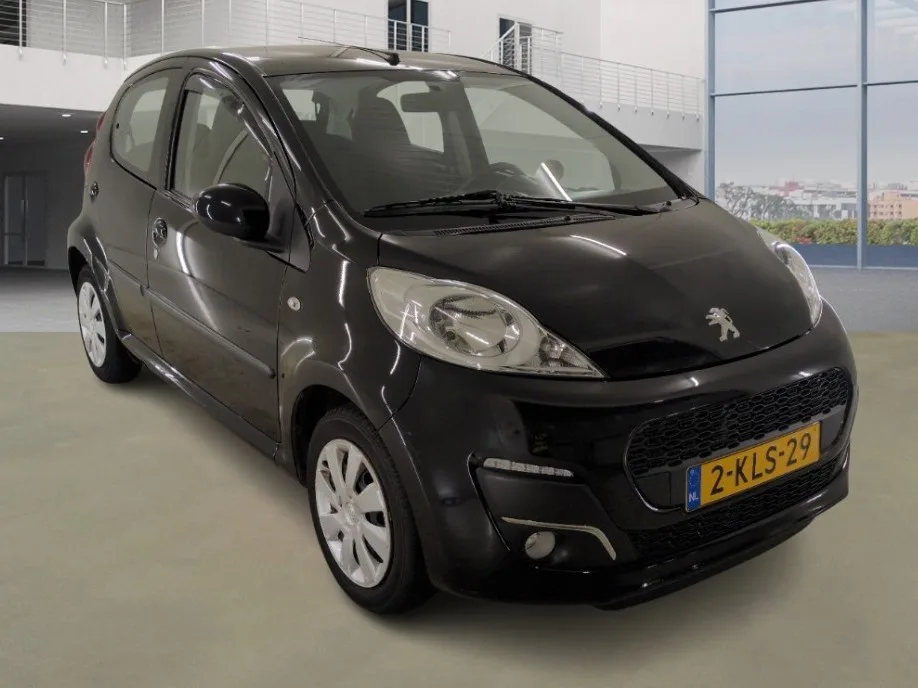 Peugeot 107 (2013) — foto 1