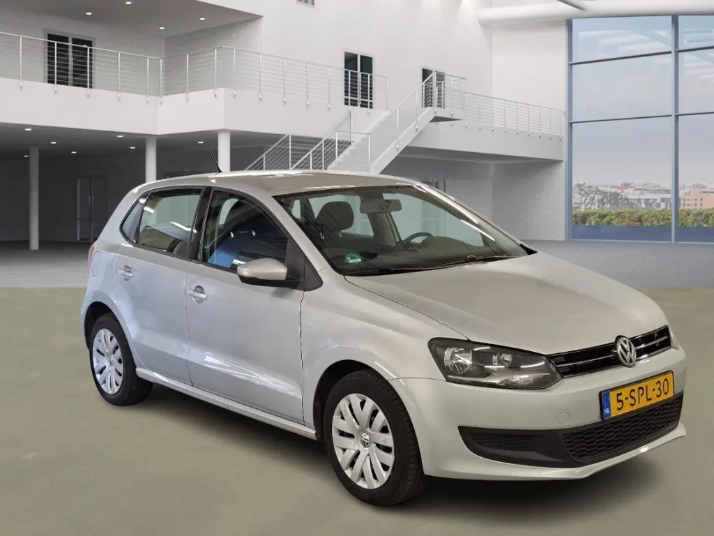 Volkswagen Polo (2013) — foto 1