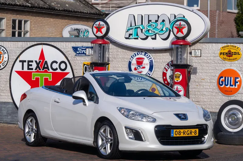 Peugeot 308 (2011)