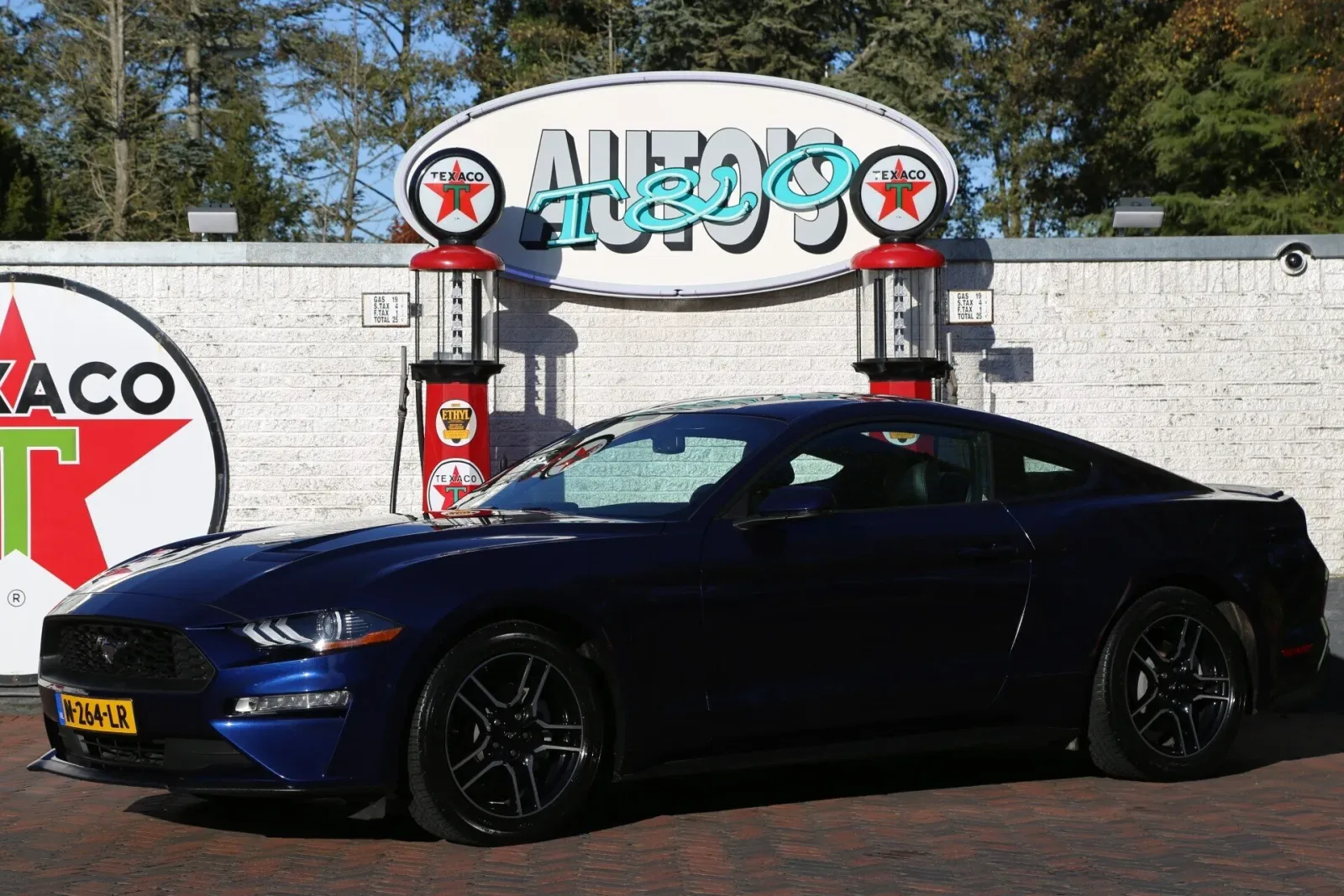 Ford Mustang (2018) — foto 1