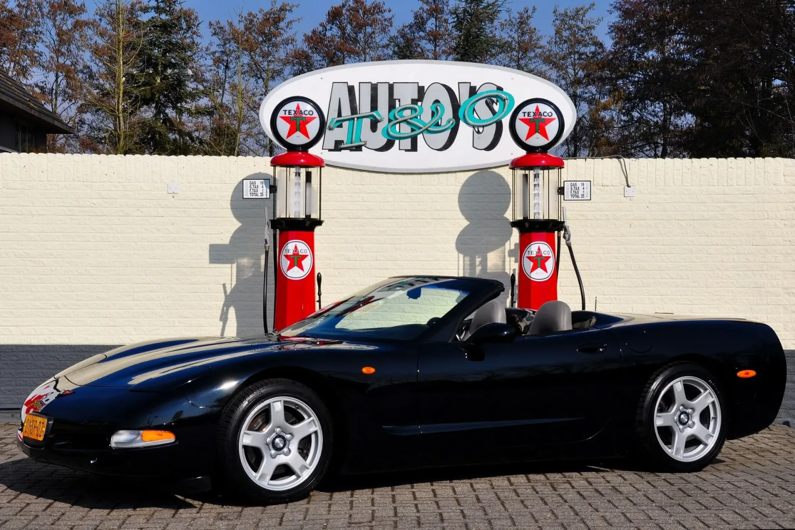 Chevrolet Corvette (2000) — foto 1