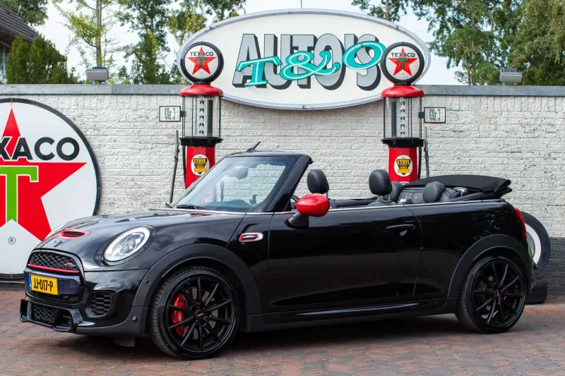 MINI Cabrio (2016)