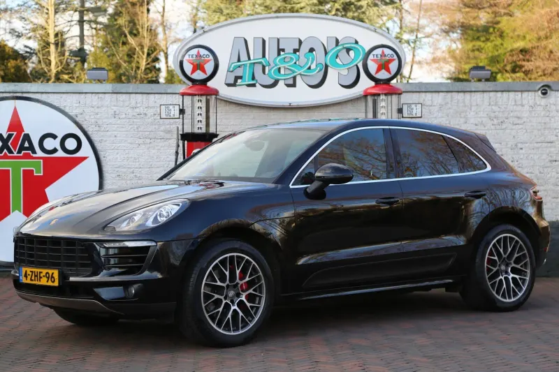 Porsche Macan (2015)