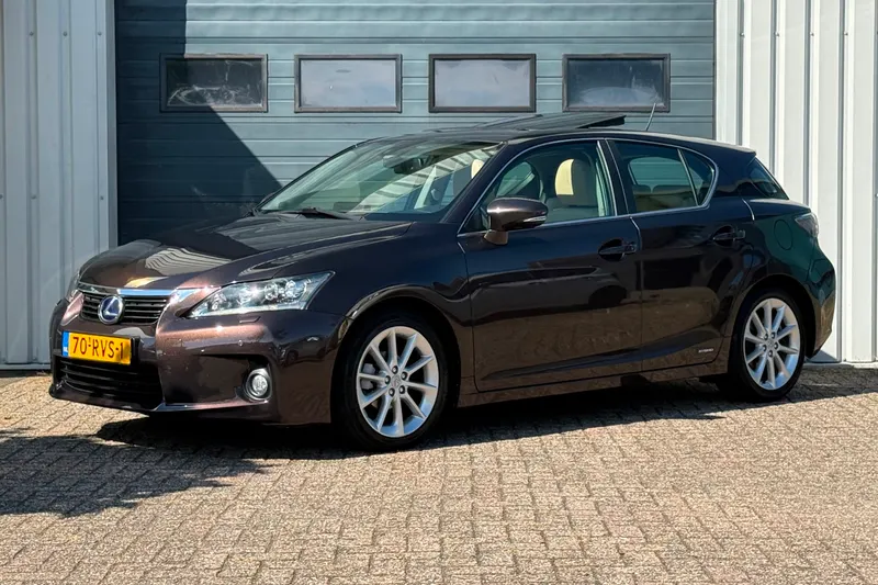 Lexus CT (2011)