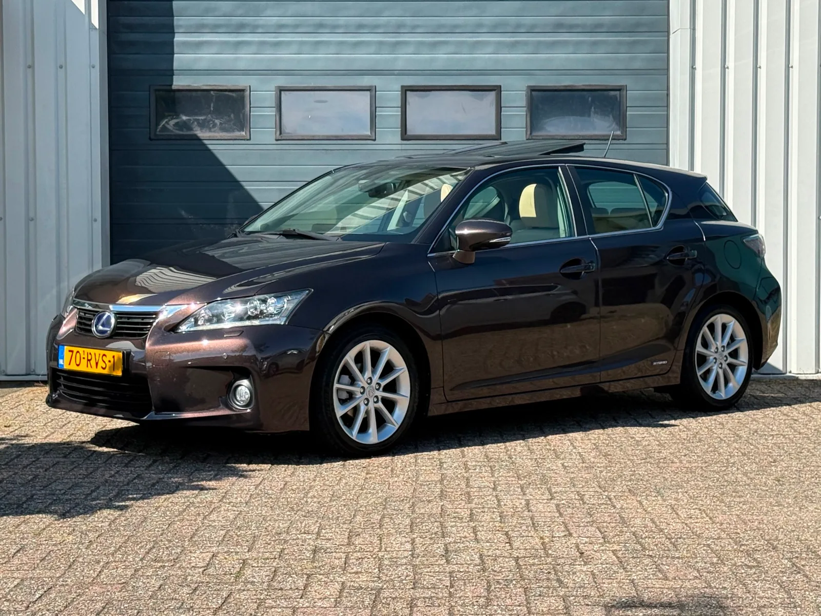 Lexus CT (2011) — foto 1