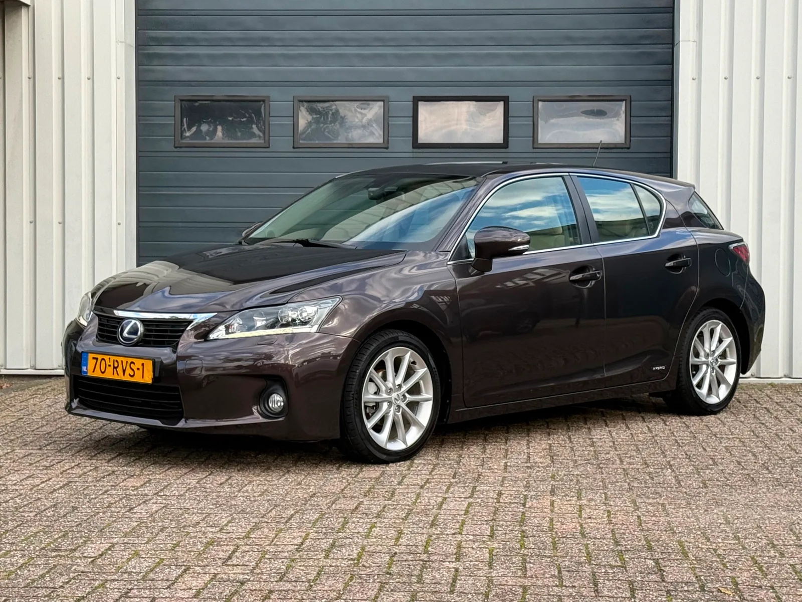 Lexus CT (2011) — foto 1