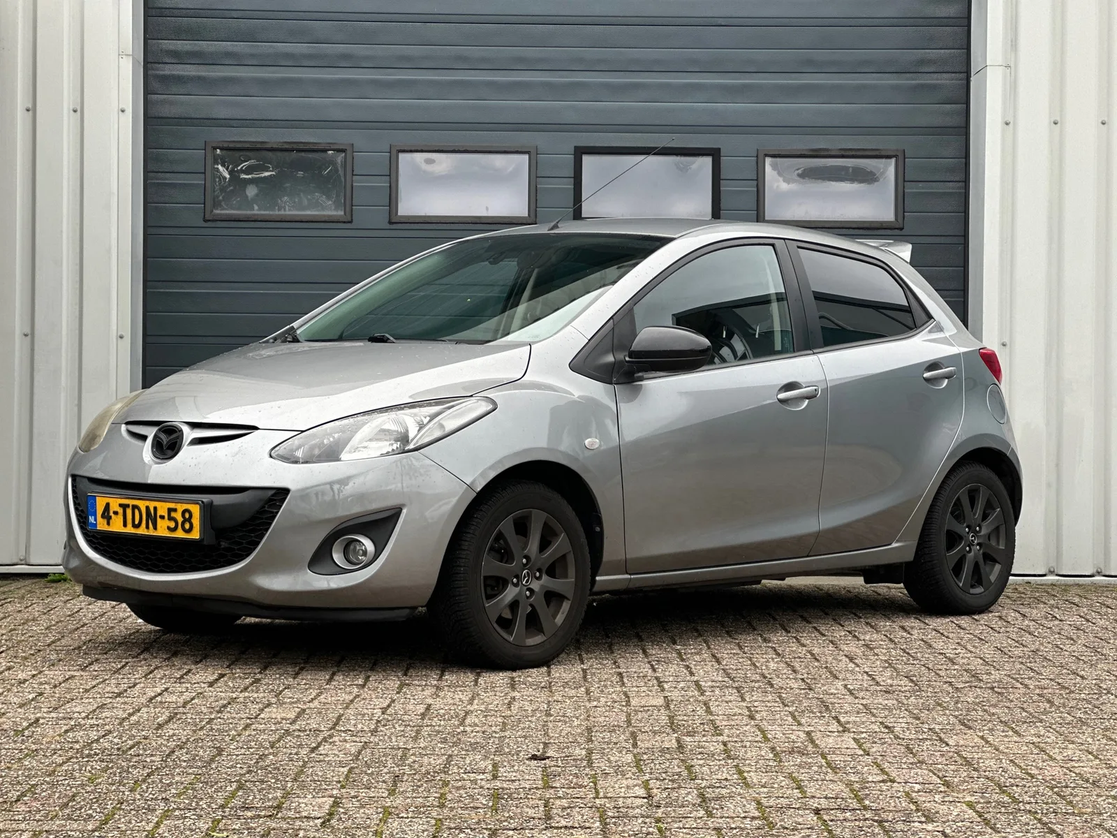 Mazda 2 (2014) — foto 1