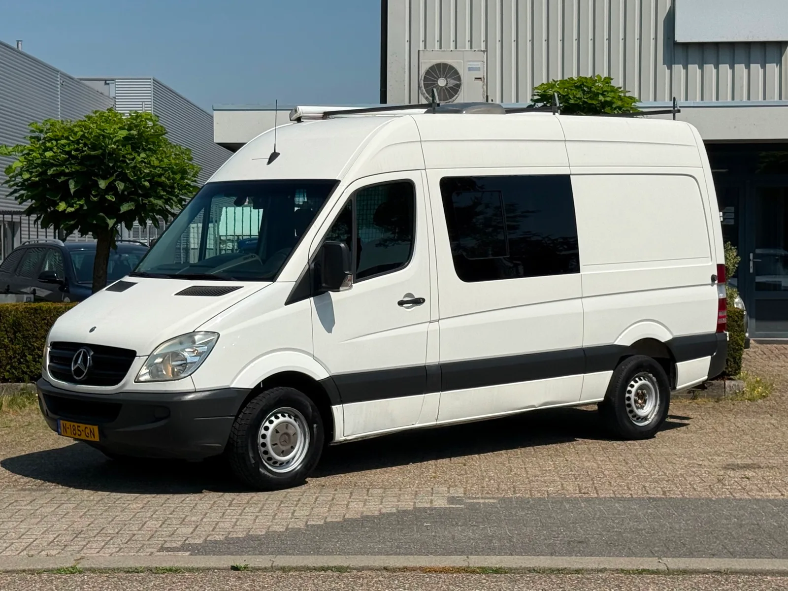 Mercedes-Benz 906 KA (2010) — foto 1