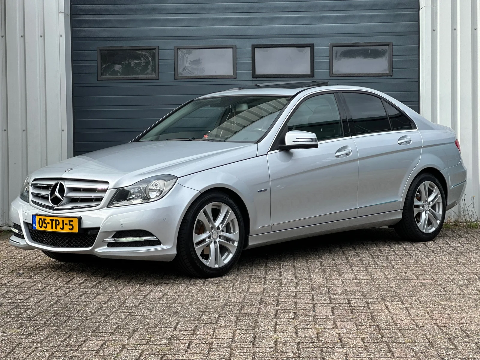 Mercedes-Benz C-Klasse (2011) — foto 1