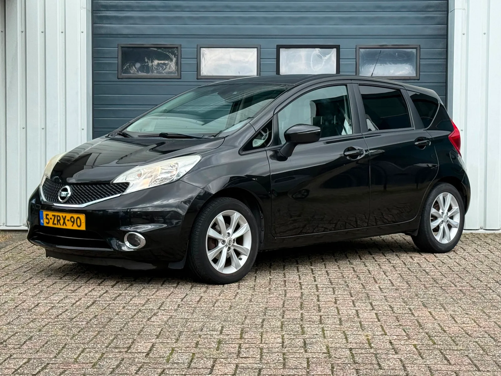 Nissan Note (2015) — foto 1