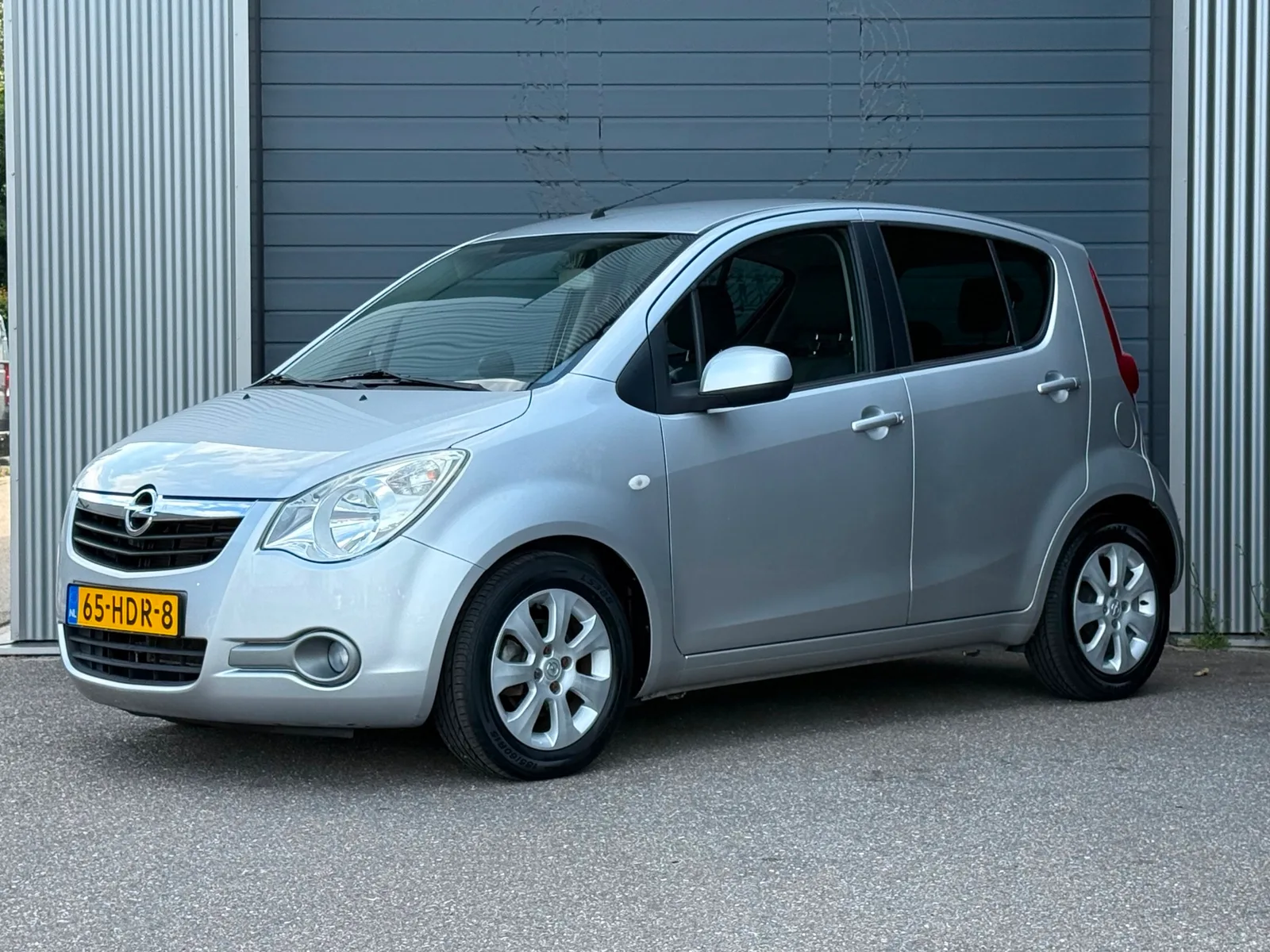 Opel Agila (2008) — foto 1