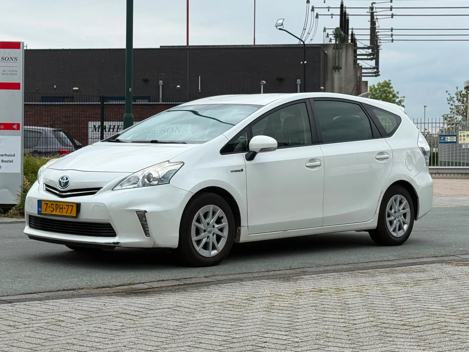 Toyota Prius (2013) — foto 1
