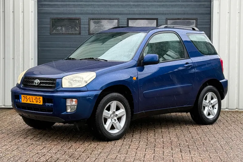Toyota RAV4 (2003)