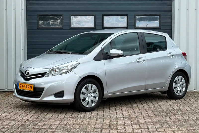 Toyota Yaris (2012)