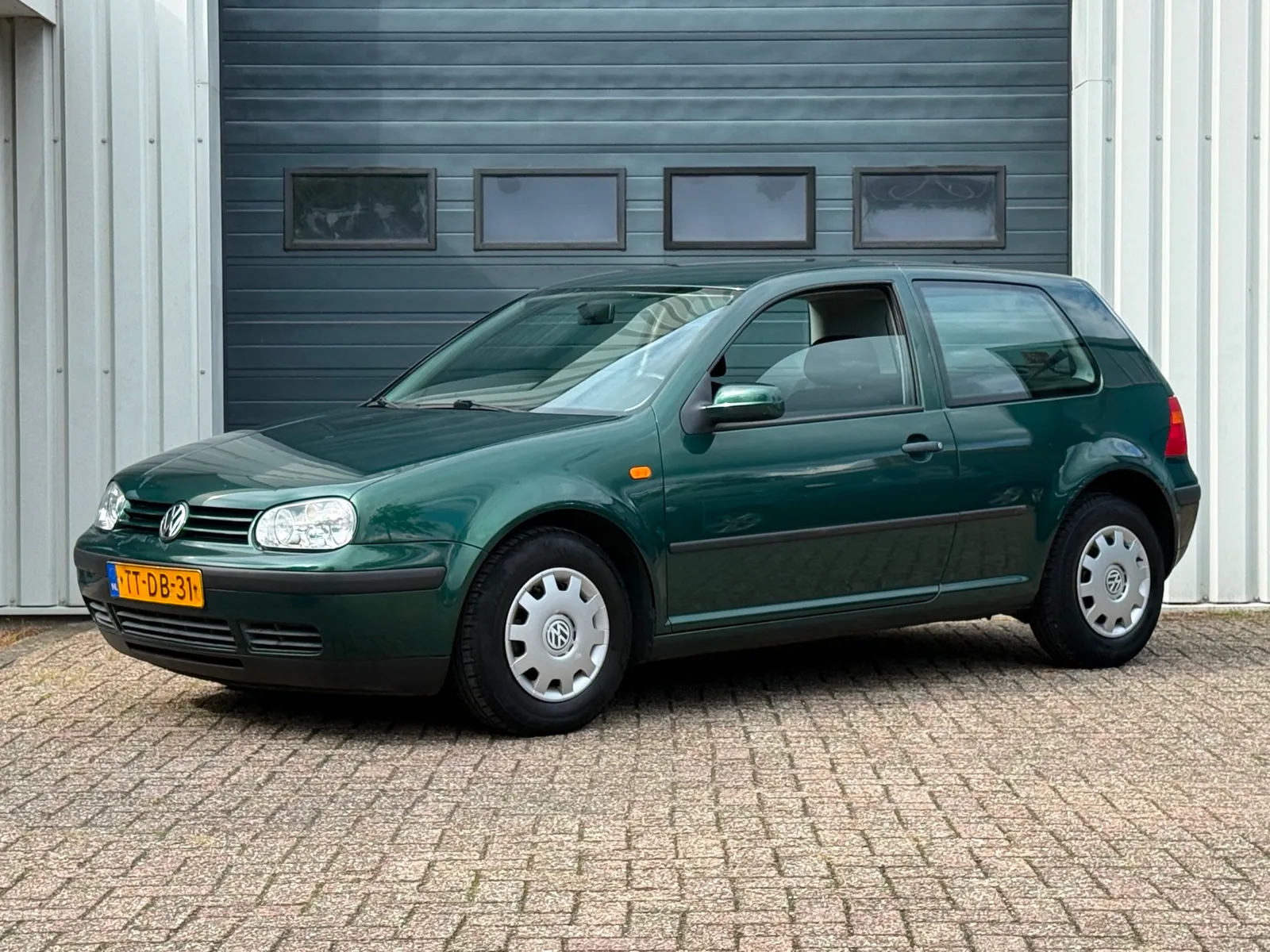 Volkswagen Golf (1998) — foto 1